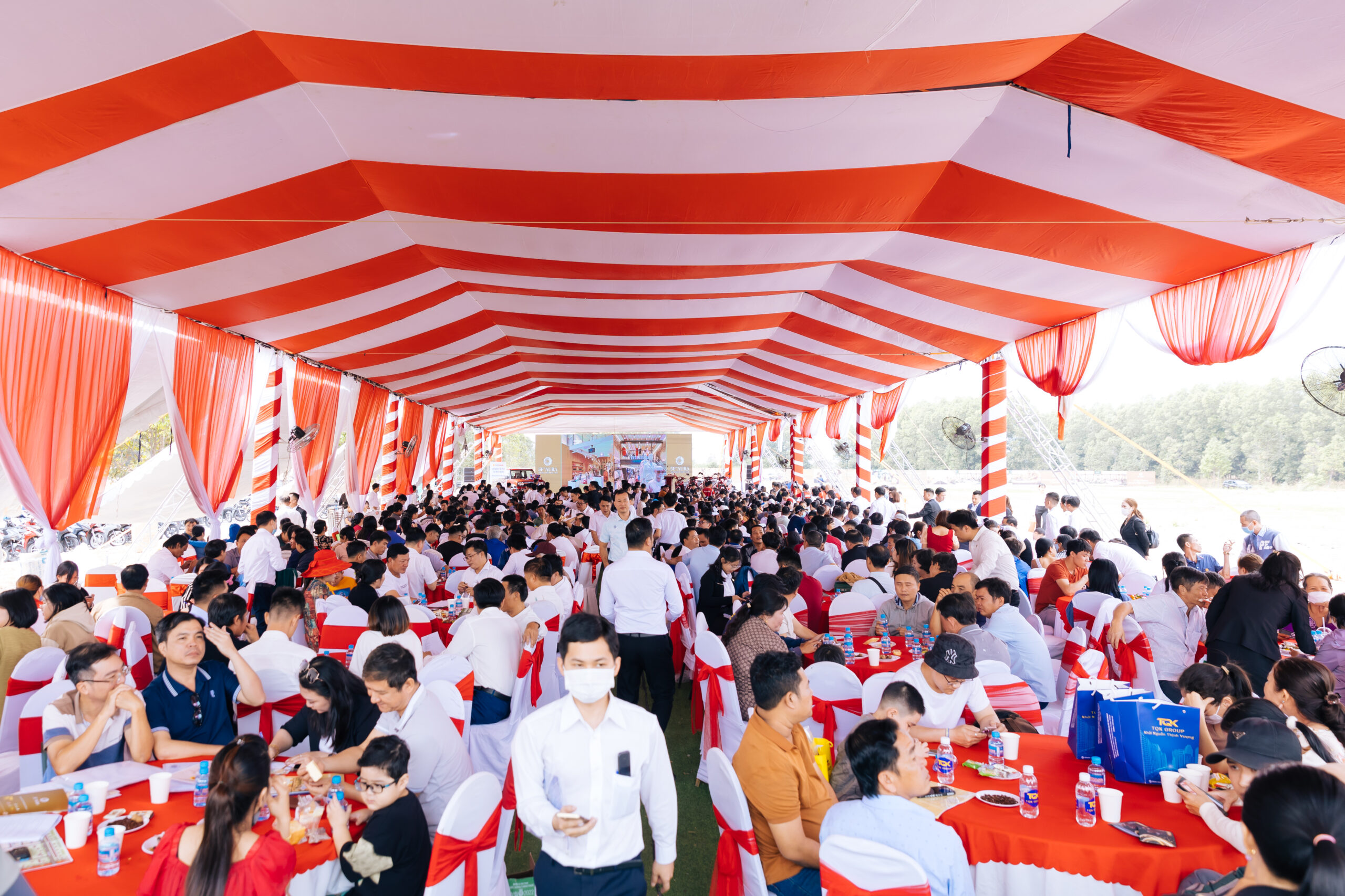 Hàng nghìn khách hàng tham dự sự kiện Giới thiệu dự án 5F The Aura